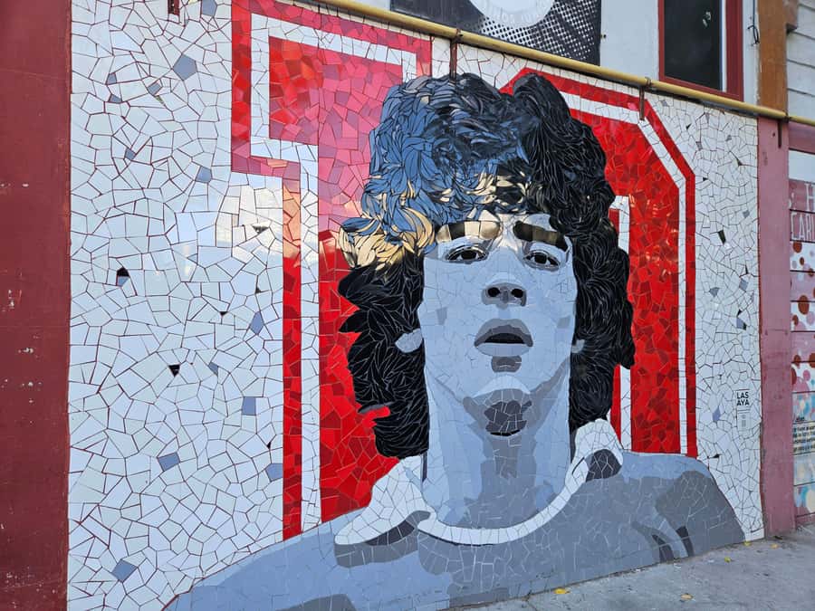 Maradona Tour: Murals, Chapel, Stadium, Museum, Casa D10S - Who this Maradona tour suits best