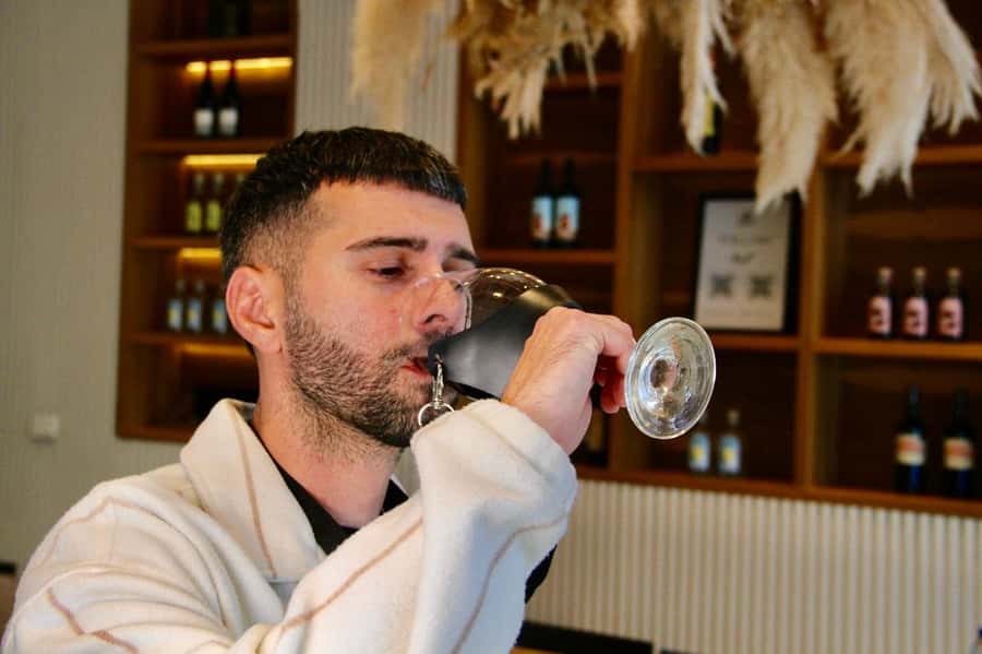 Premium Argentinian Wines and Malbec Tasting Experience - Meet the Hosts: What Makes the Teaching Style Worth Paying For
