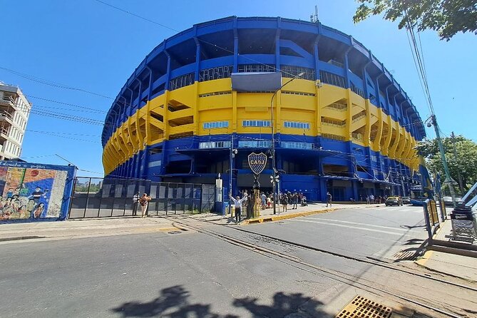 Private City Tour in Car of Buenos Aires with a Local Guide - Price and logistics: is it worth $150 per group?