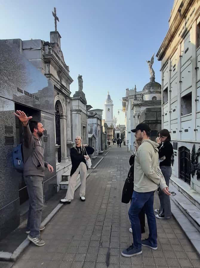 Recoleta Cemetery - Small Group Tour of History & Secrets - Key things to know before you go