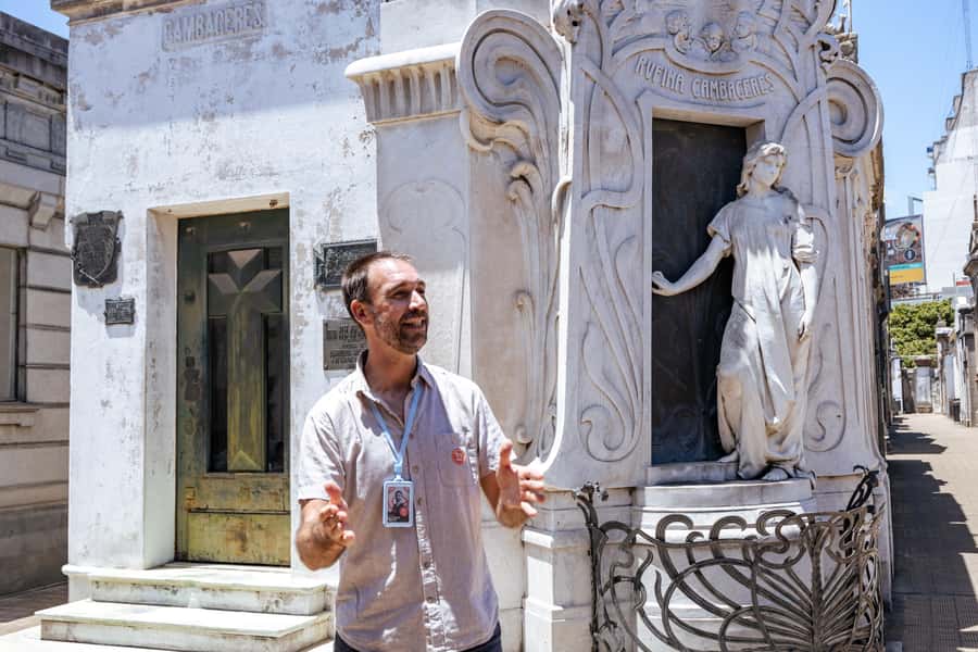 Recoleta Cemetery - Small Group Tour of History & Secrets - Recoleta Cemetery: Why This Tour Feels Like Buenos Aires in 1880s Marble