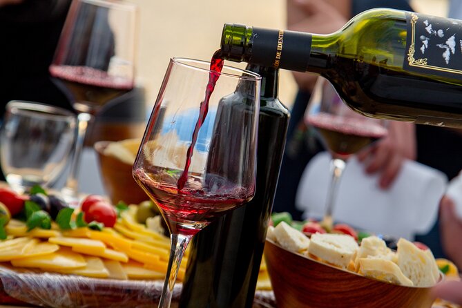 Sailing with Wine Tasting in Buenos Aires - Tapas and pairing logic: more than just snacks
