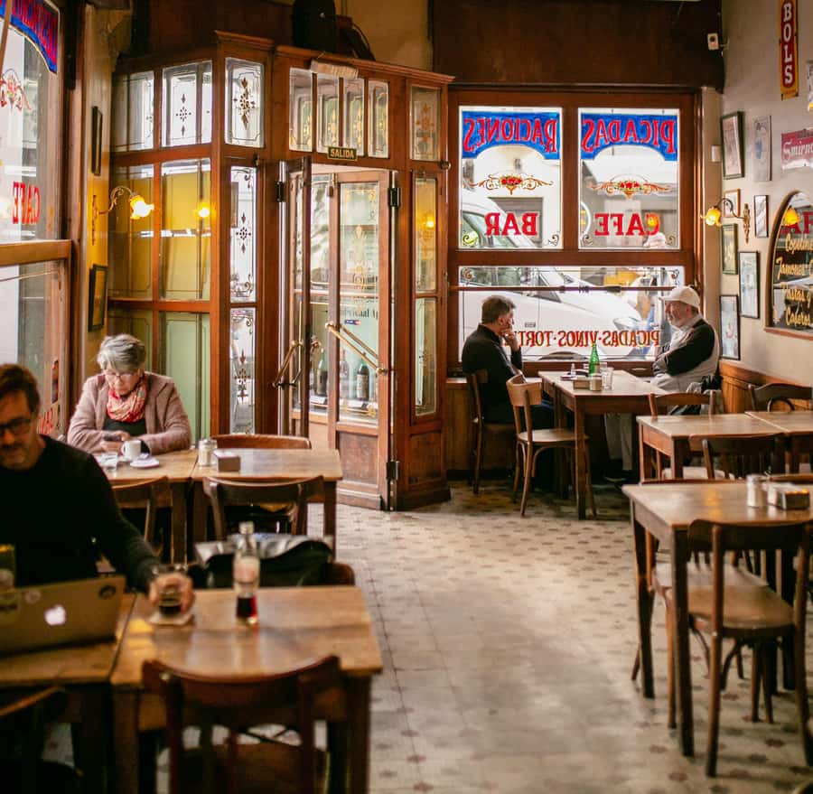 San Telmo: Historical Guided Tour with Street Food & Drinks - Key highlights at a glance