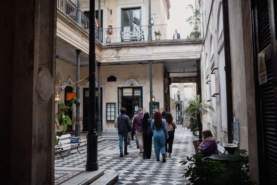 San Telmo: Historical Guided Tour with Street Food & Drinks - Logistics that actually affect your day