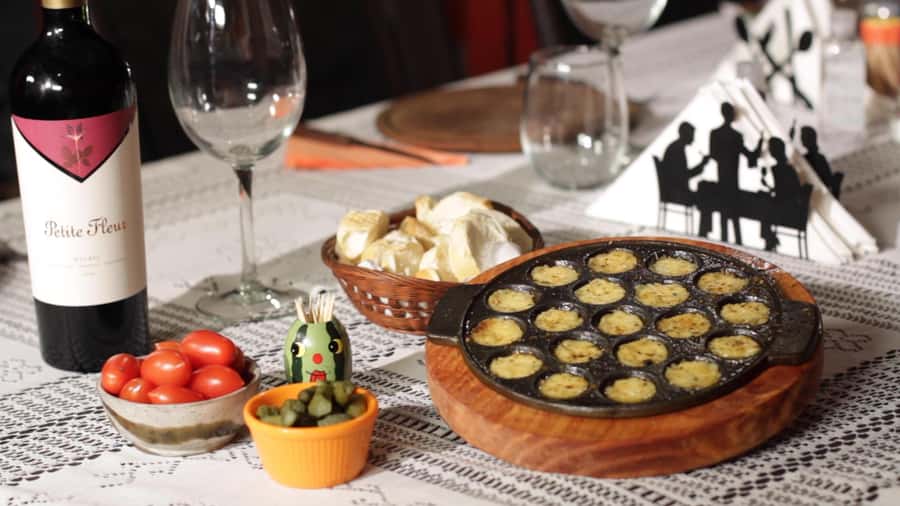 Secrets of Asado in Buenos Asado, BBQ and Dinner - Dessert from the mother: dulce de leche, coffee or tea
