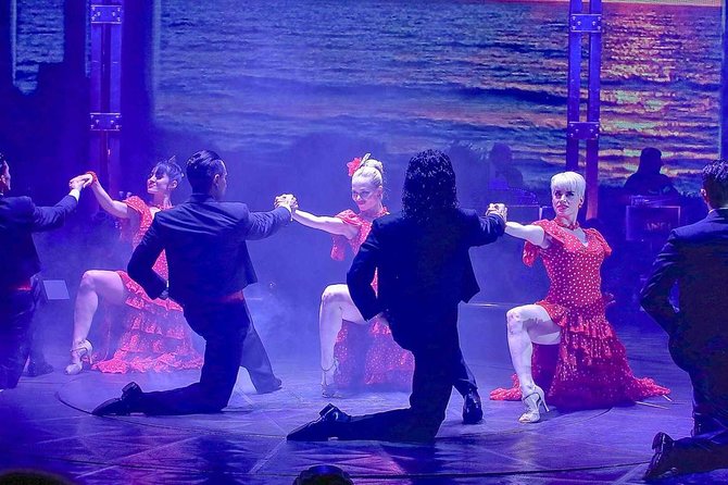 Señor Tango Show with Optional Dinner in Buenos Aires - Size and Atmosphere: A Max of 300 Means Big Energy