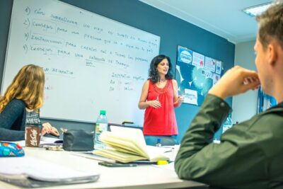 Spanish Group Course in Buenos Aires, Argentina: 20 Lessons - 20 Lessons in Small-Group Spanish: What That Really Means
