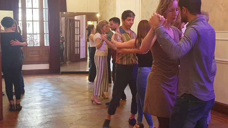 Tango Lesson in Buenos Aires with professional dancers - Should You Book This Private Tango Lesson with Milonga City?
