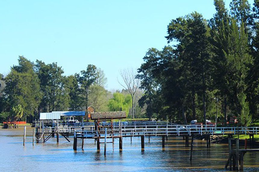 Tigre: River Delta Panoramic Boat Tour - Outdoor Deck Reality: Space, Weather, and Where to Stand
